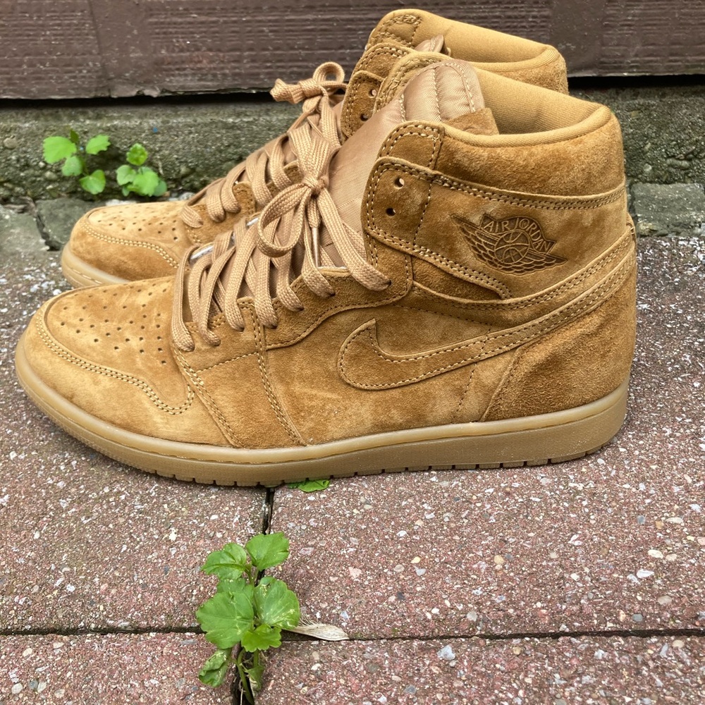 Air Jordan 1 Retro High OG Wheat